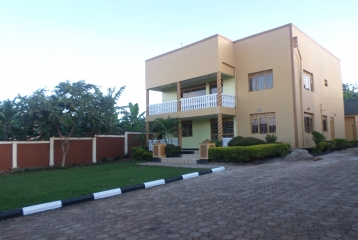 4 bedroom bungalow 